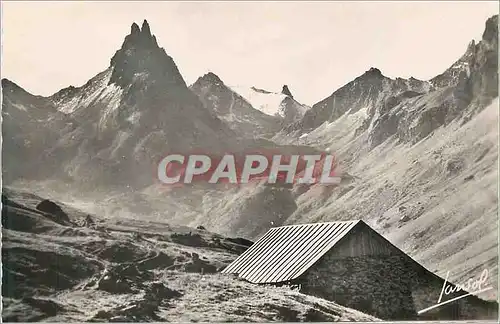 Cartes postales moderne Valloire (savoie) alt 1430 m l aiguille noire (2865 m) roche verte et la pointe des cerces