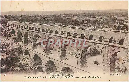 Cartes postales Le Pont du Gard Vu du sommet de la Montagne qui borde la rive droile du Gardon
