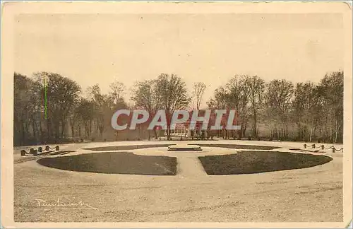 Ansichtskarte AK Foret de Compiegne Vue generale de la Clairiere de l Armistice Au fond l abri du Wagon du Marech