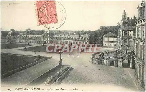 Ansichtskarte AK Fontainebleau La Cour des Adieux