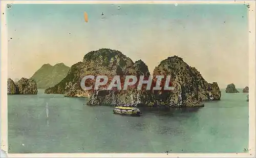 Cartes postales Tonkin Baie d Along Navire Les Rochers