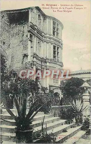 Ansichtskarte AK Grignan Interieur du Chateau Grand Perron de la Facade Francois I La Tour Sevigne