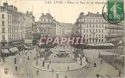 Cartes postales Lyon Place et Rue de la Republique