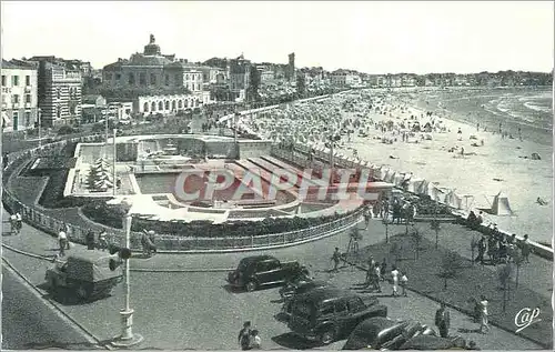 Cartes postales moderne Les Sables de Olonne Vue sur le Remblai et la Piscine