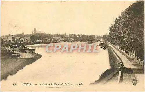 Cartes postales Nevers Le Port et le Canal de la Loire