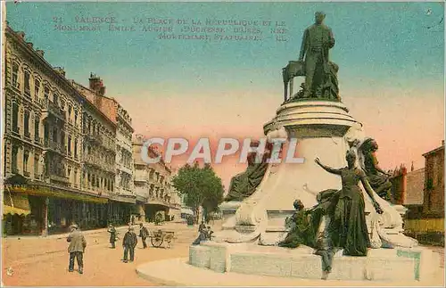 Cartes postales Valence La Place de la Republique et le Monument Emile Augier Duchesse