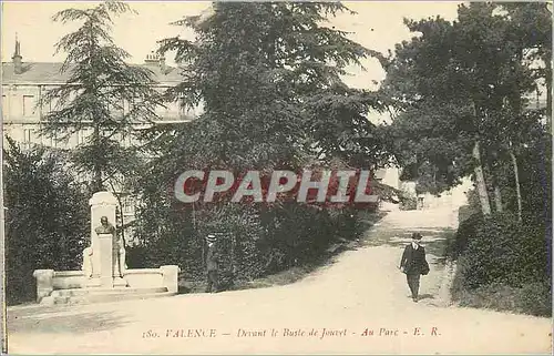 Cartes postales Valence Devant le Buste de Jouvel Au Parc
