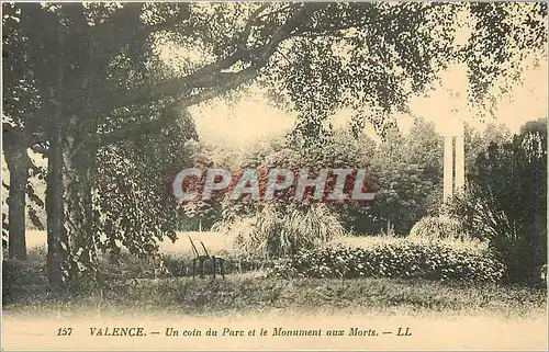 Ansichtskarte AK Valence Un coin du Parc et le Monument aux Morts