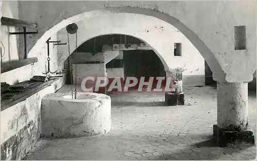 Cartes postales moderne Bouville S et O Chateau de Farcheville xiii Siecle La salle des gardes