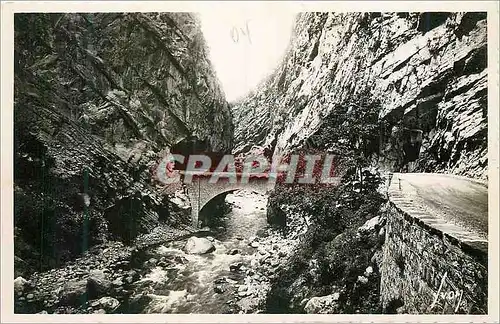 Cartes postales moderne Digne Bses Alpes CLues de Barles et entree du tunnel