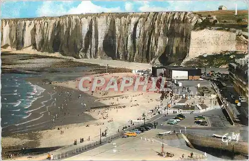 Cartes postales moderne St Valery en Caux S Mme L Esplanade La Plage et les Falaises