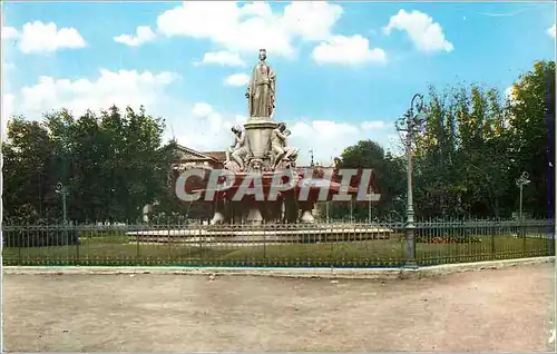 Cartes postales moderne Nimes Gard L Esplanade la Fontaine Pradier