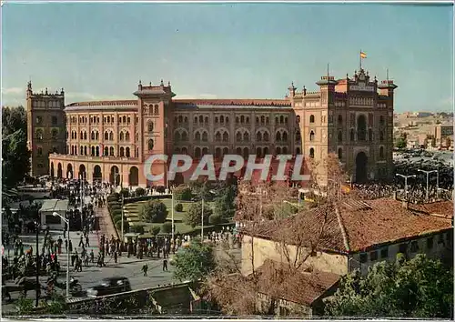 Cartes postales moderne Madrid Monumentale Place pour les courses de Taureaux