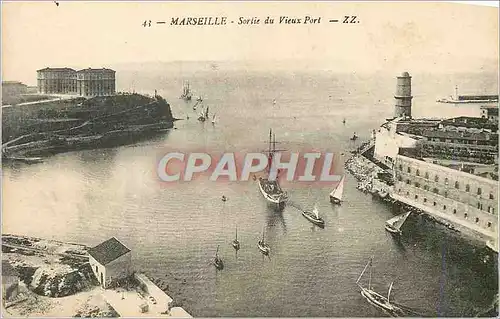 Cartes postales Marseille sortie du Vieux Port Bateaux