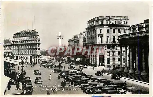 Cartes postales moderne Bordeaux Place de la Comedie au Fond les Quinconces