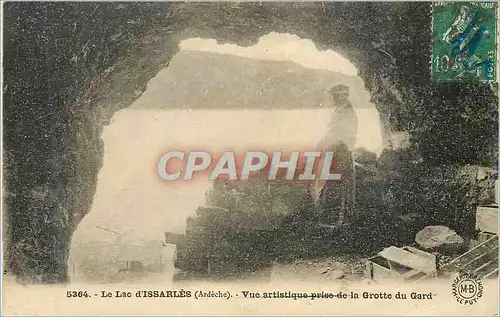 Cartes postales Le Lac d'Issarles (Ardeche) Vue Artistique prise de la Grotte du Gard