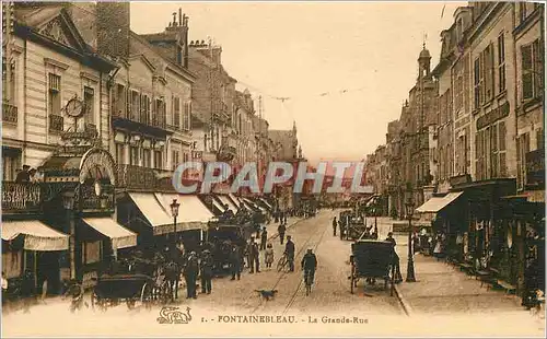 Ansichtskarte AK Fontainebleau La Grande Rue