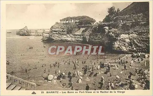 Ansichtskarte AK Biarritz Les Bains au Port Vieux et le Rocher de la Vierge