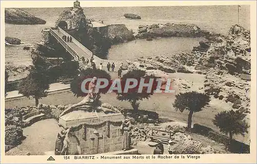 Cartes postales Biarritz Monument aux Morts et le Rocher de la Vierge