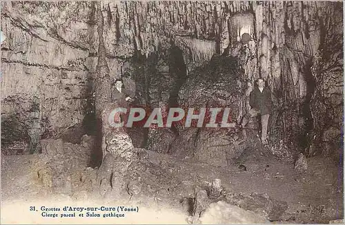 Cartes postales Grottes d'Arcy sur Cure (Yonne) Cierge pascal et Salon gothique