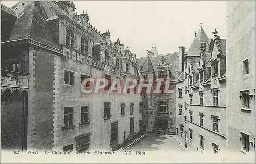 Cartes postales Pau Le Chateau La Cour d'honneur