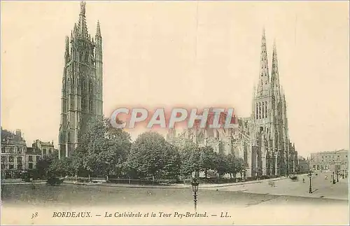 Cartes postales Bordeaux La Cathedrale et la Tour Pey Berland