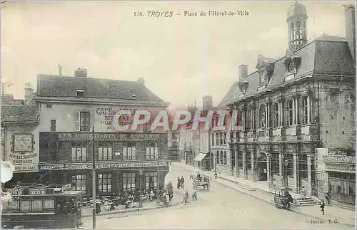 Ansichtskarte AK Troyes Place de l'Hotel de Ville Tramway