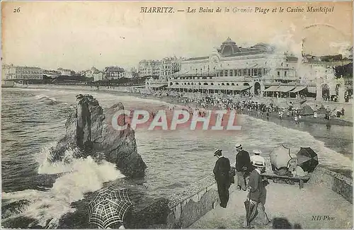 Ansichtskarte AK Biarritz Les Bains de la Grande Plage et le Casino Municipal