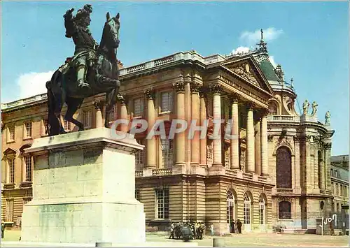 Cartes postales moderne Chateau de Versailles et Statue de Louis XIV