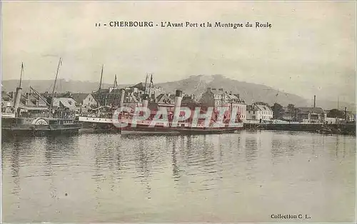 Cartes postales Cherbourg L'Avant Port et la Montagne du Roule Bateau