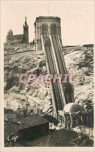 Cartes postales Marseille L'Ascenseur et Notre Dame de la Garde
