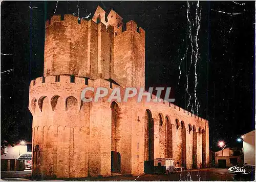 Cartes postales moderne Les Saintes Maries de la Mer (B du Rh) Eglise Forteresse vue de nuit