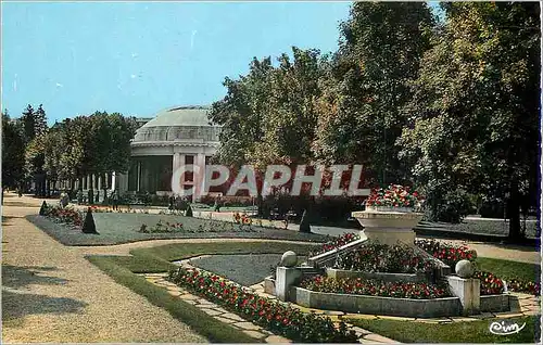Cartes postales moderne Vittel (Vosges) Perspective des Jardins et la Grande Source