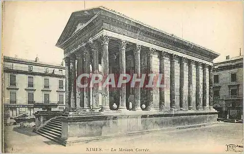 Cartes postales Nimes La Maison Carree