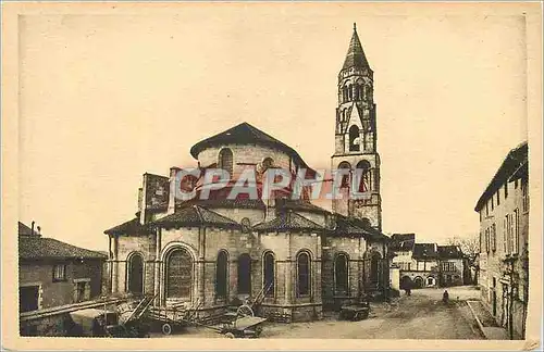 Cartes postales St Leonard (Hte V) L'Eglise (Monu hist du XI s)