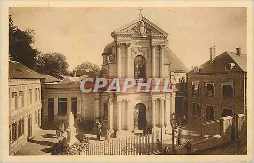 Ansichtskarte AK La Chapelle des Carmelites de Lisieux La Facade