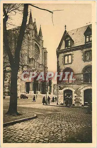 Ansichtskarte AK Chartres L'Ancienne Poste et le Portail Sud