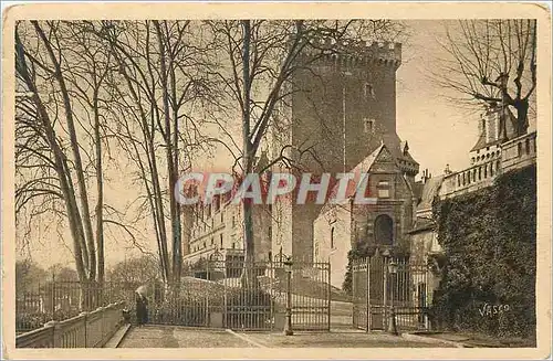 Cartes postales Pau Le Chateau vu du Boulevard des Pyrenees
