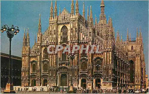 Cartes postales moderne Milan The Cathedral From across the Piazza del Duomo