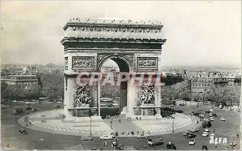 Cartes postales moderne Paris La Place de l'Etoile L'Arc de Triomphe au loin Le palais de Exposition