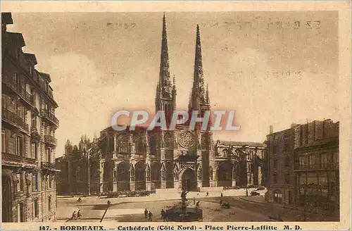 Ansichtskarte AK Bordeaux Cathedrale (Cote Nord) Place Pierre Laffitte