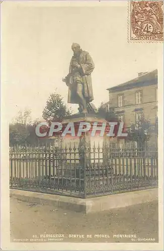 Cartes postales Perigueux Statue de Michel Montaigne