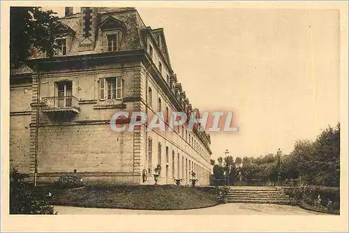 Ansichtskarte AK Ecole de Pont Levoy (L et Ch) La Grande Facade et la Terrasse