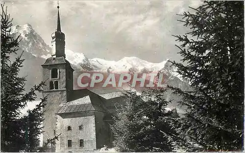Cartes postales moderne Chamonix (Hte Savoie) L'Eglise St Michel L'Aiguille du Midi