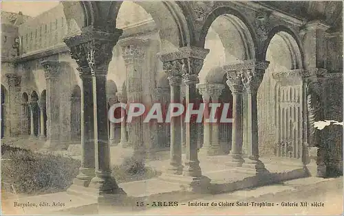 Cartes postales Arles Interieur du Cloitre Saint Trophime Galerie XII Siecle