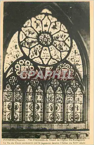 Cartes postales Poitiers (Vienne) Vue d'Ensemble du Vitrail de l'Eglise Ste Radegonde