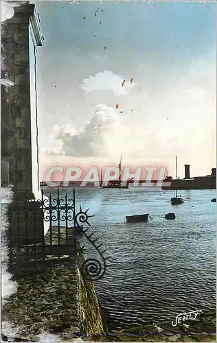 Cartes postales moderne Port de Croix de Vie Le Phare et l'Entree du Port