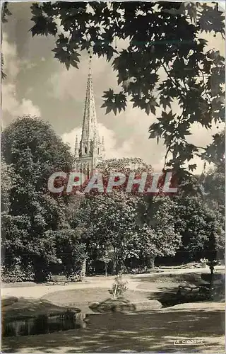 Cartes postales moderne Fontenay le Comte (Vendee) Jardin de l'Hotel de Ville