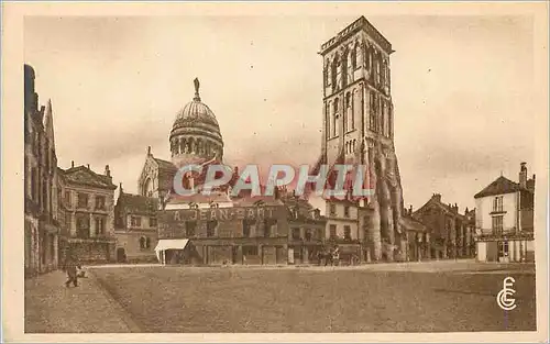 Cartes postales Tours (I et L) La Tour Charlemagne et la Place Chateauneuf Jean Bart