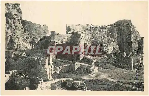 Ansichtskarte AK Les Beaux Partie des Ruines du Chateau feodal et la Tour Sarrasine (Xe siecle)